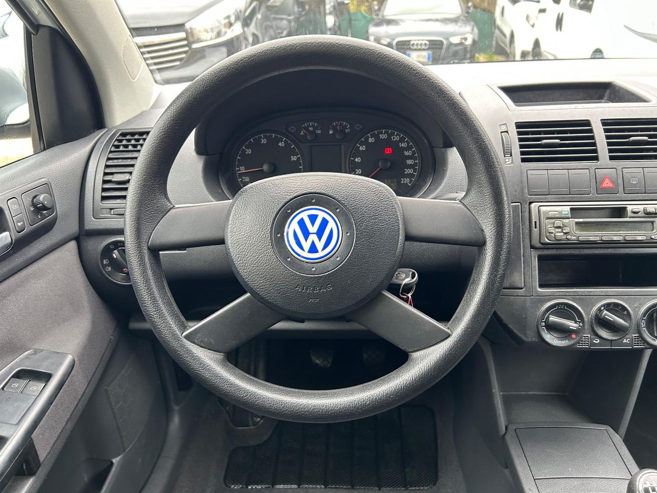 Volkswagen Polo 1.2 12V 5p. Trendline 98000km