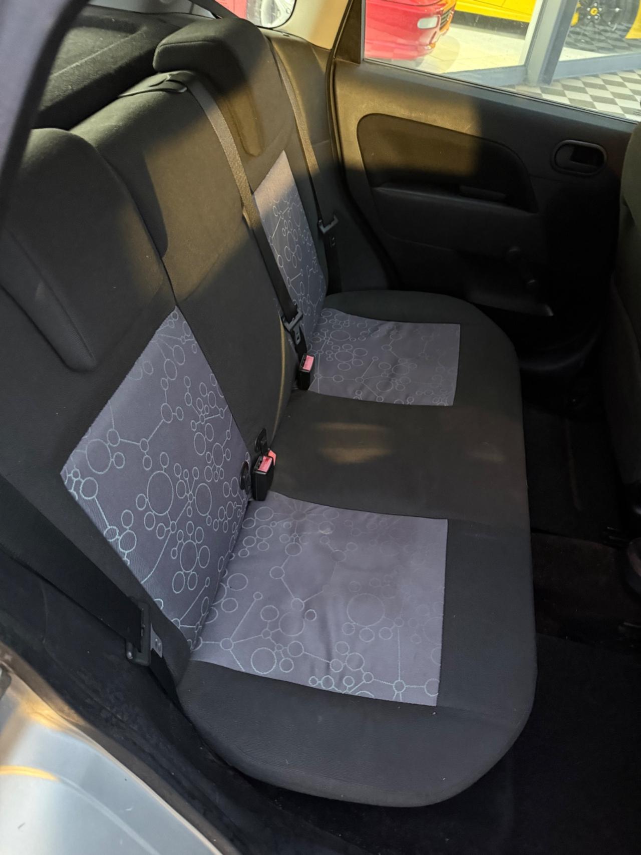 Ford Fiesta 1.2 16V 5p. Ghia