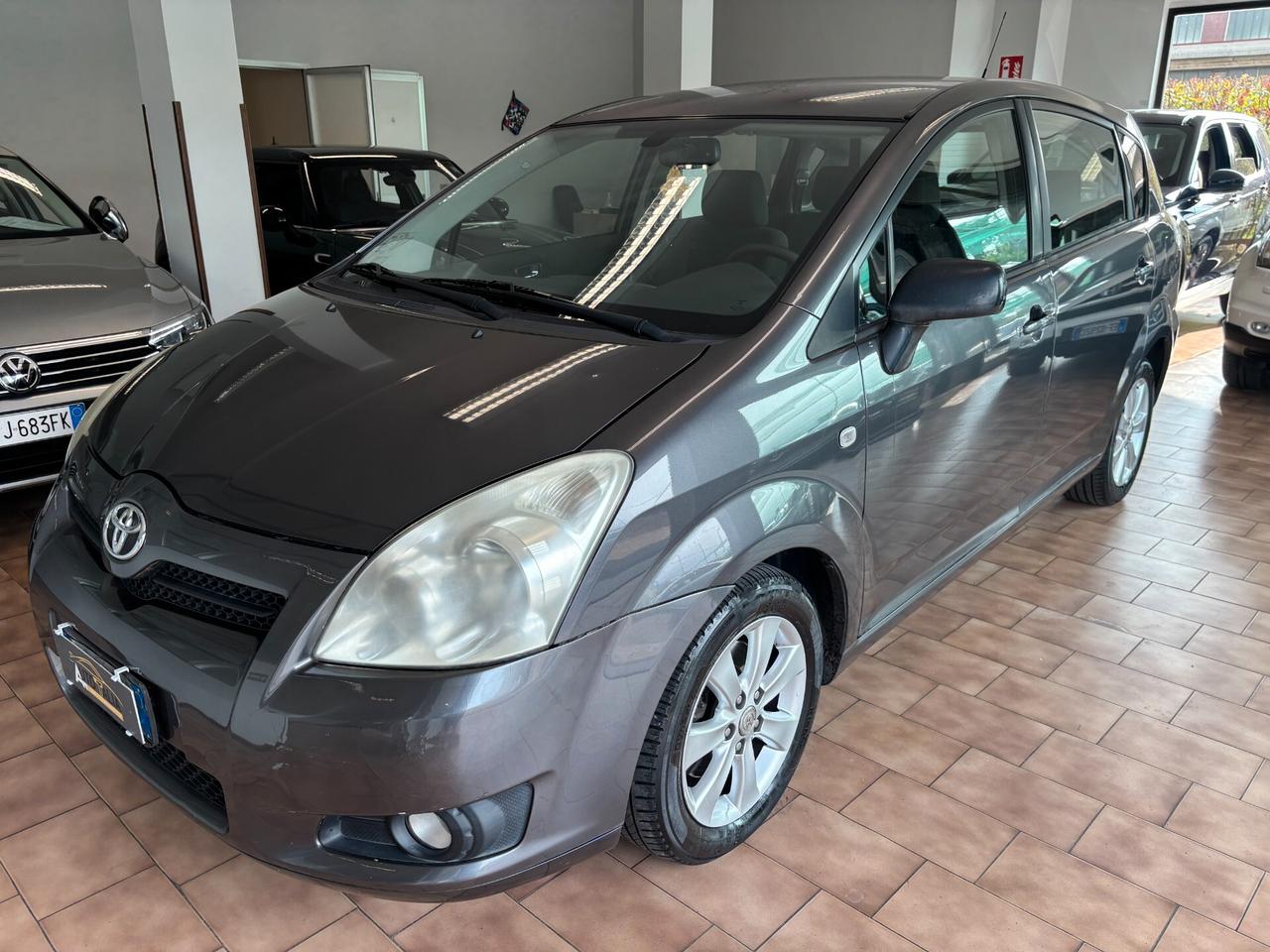 Toyota Corolla Verso 1.8 vvt-i Sol 7p POSTI