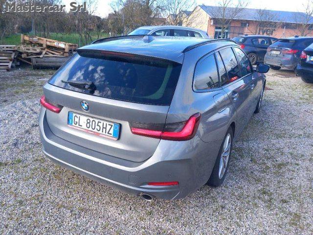 BMW 318 Serie 3 G21 2022 Touring 318d Touring mhev 48V aut