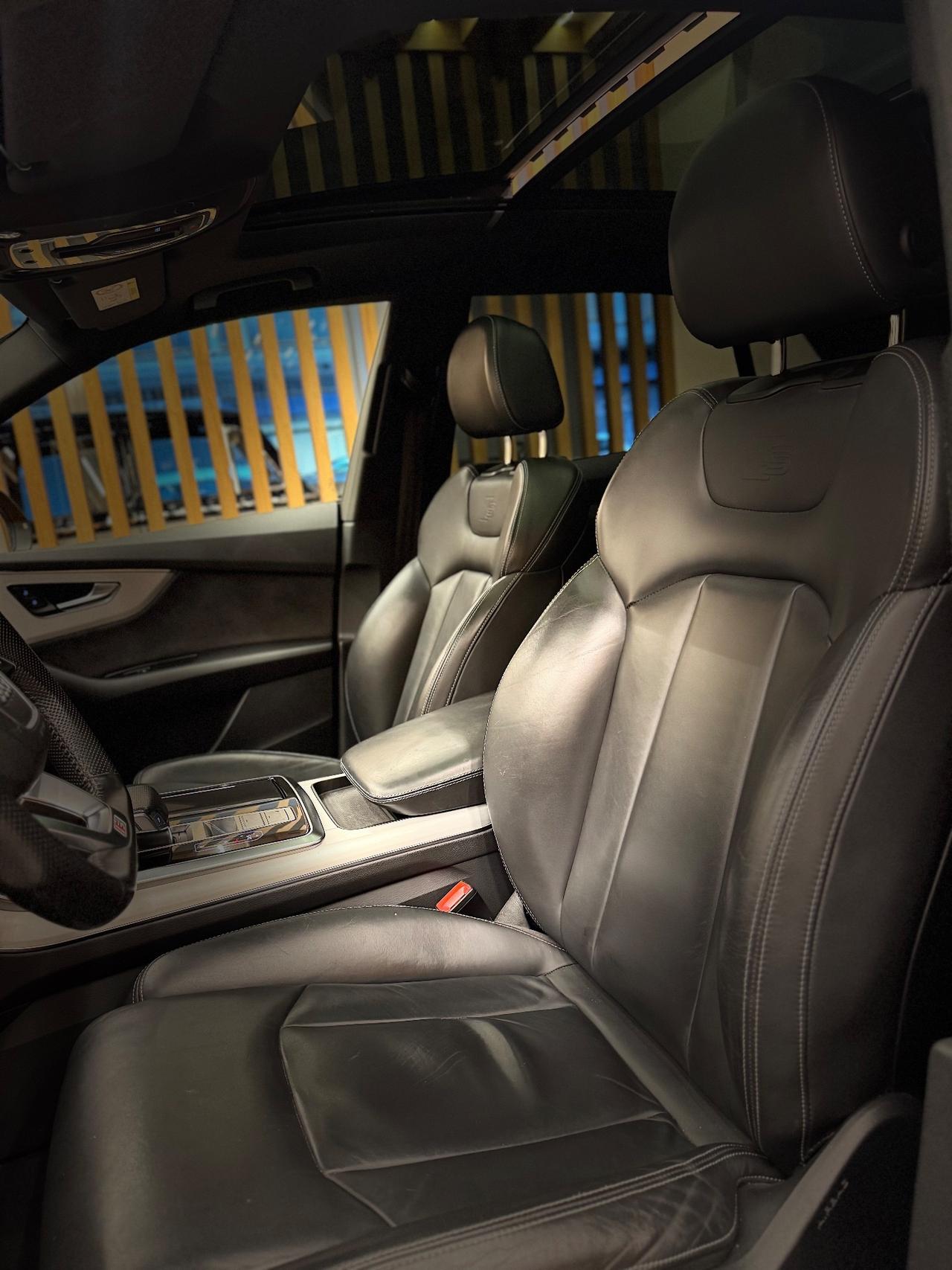 Audi Q8 50 TDI 286 CV quattro tiptronic S LINE EXCLUSIVE COLOR