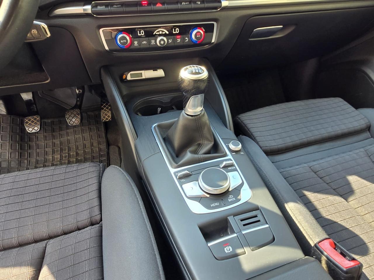 Audi A3 Sedan 1.6 TDI 116 CV Sport