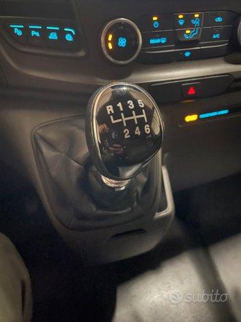 FORD TRANSIT KOMBI L2H1 130CV 9 POSTI