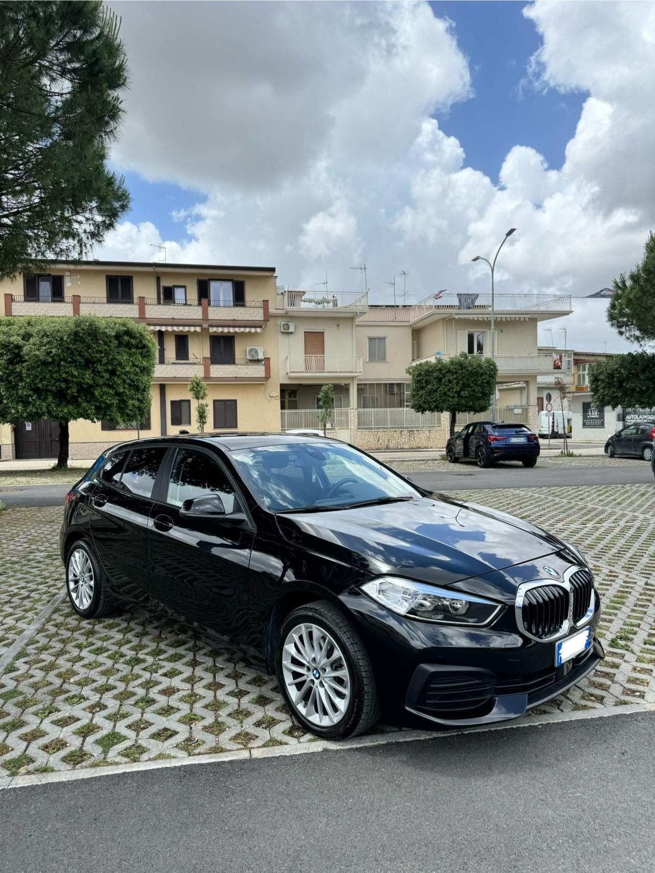 Bmw 116 116d 5p. Advantage