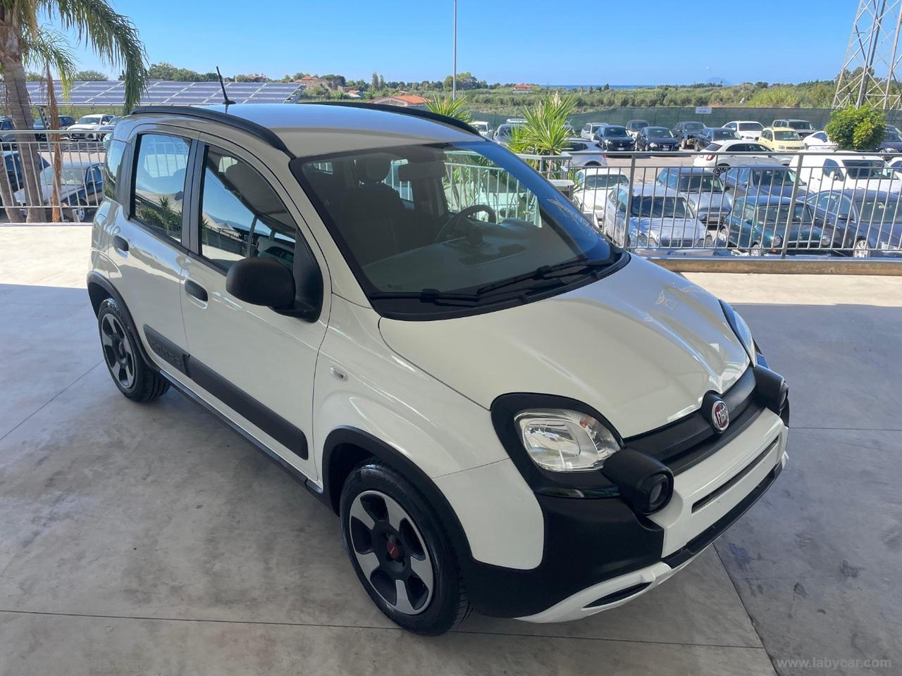 FIAT Panda 1.0 FireFly S&S Hybrid City Cross