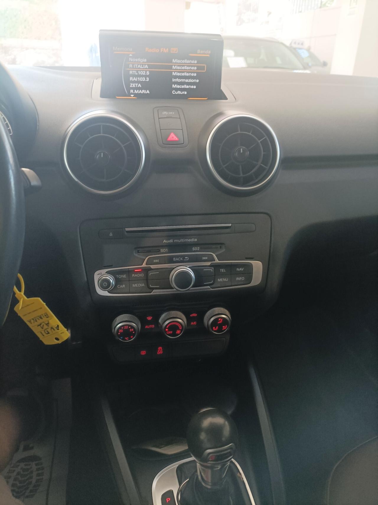 Audi A1 1.0 TFSI ultra S tronic Solo 105000KM