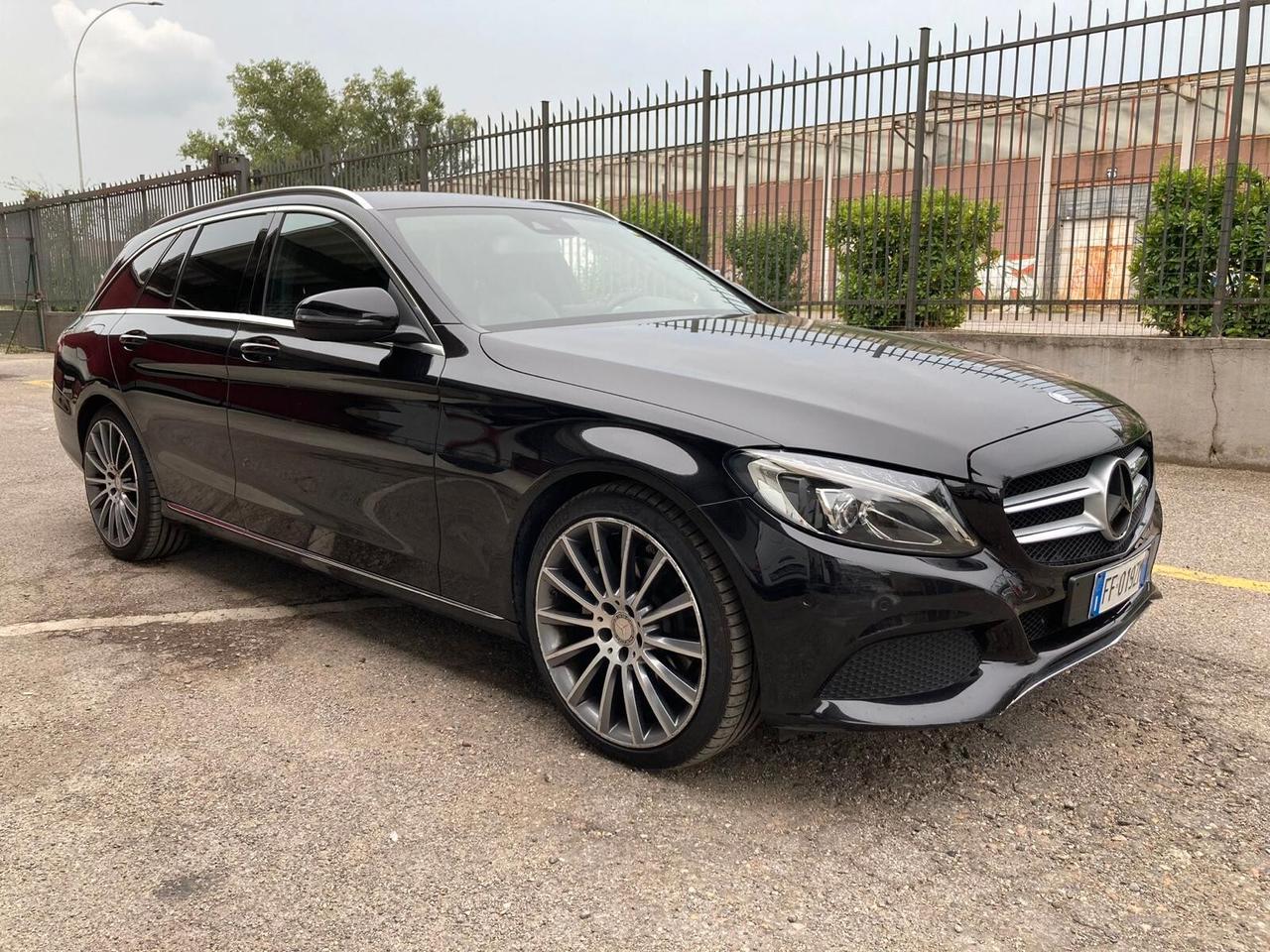 MERCEDES C220 D