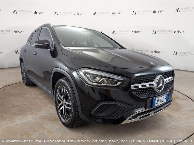 Mercedes-Benz GLA 200 D 4MATIC SPORT PLUS AUTOMATIC