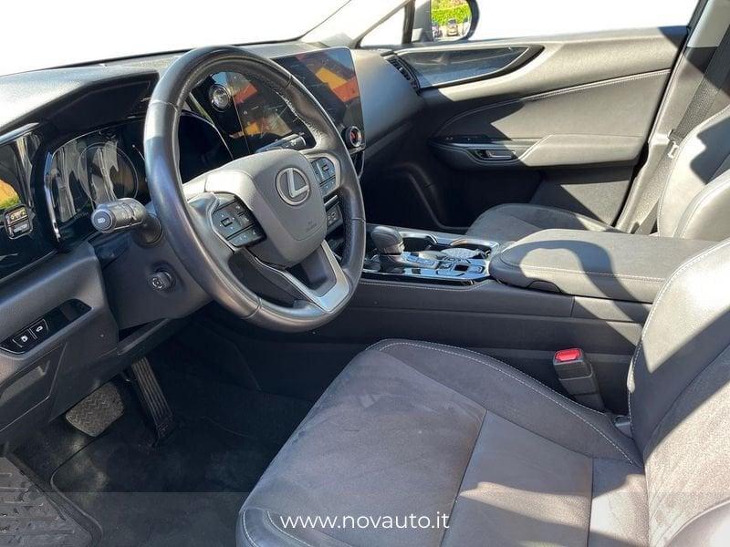 Lexus NX NX 350h 2.5 Business 4wd 244cv e-cvt