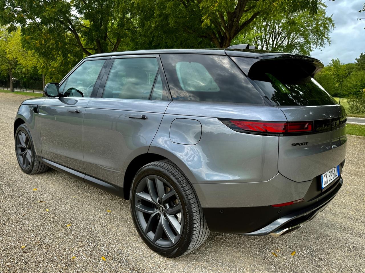 Land Rover Range Sport 3000 V6 PLUG IN-440 CV-TOP PREZZO EU