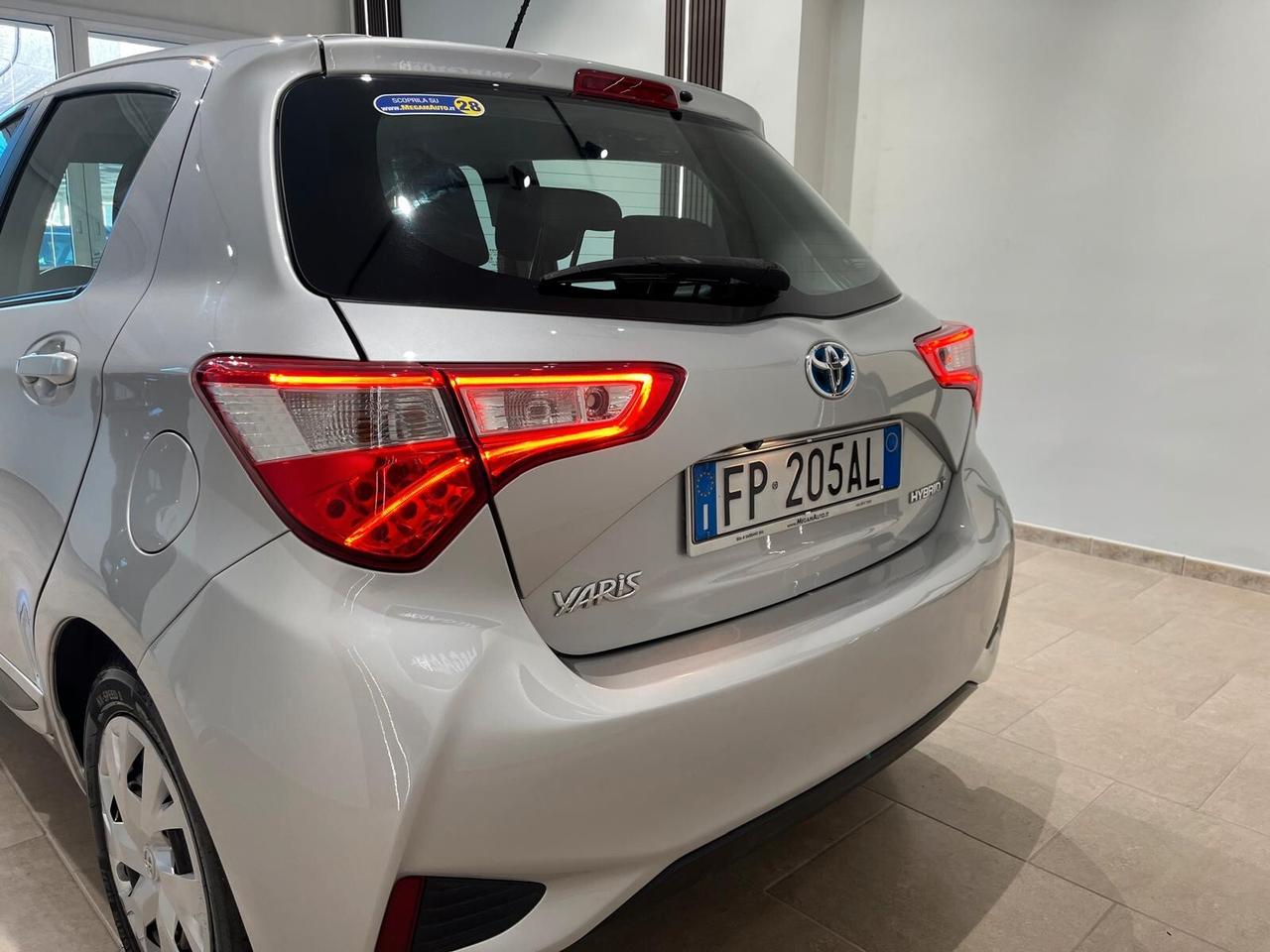 Toyota Yaris 1.5 Hybrid 5 porte Active