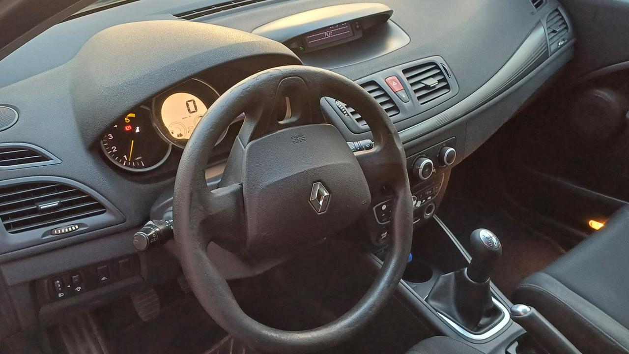 Renault Megane Mégane 1.5 dCi 90CV SporTour Confort