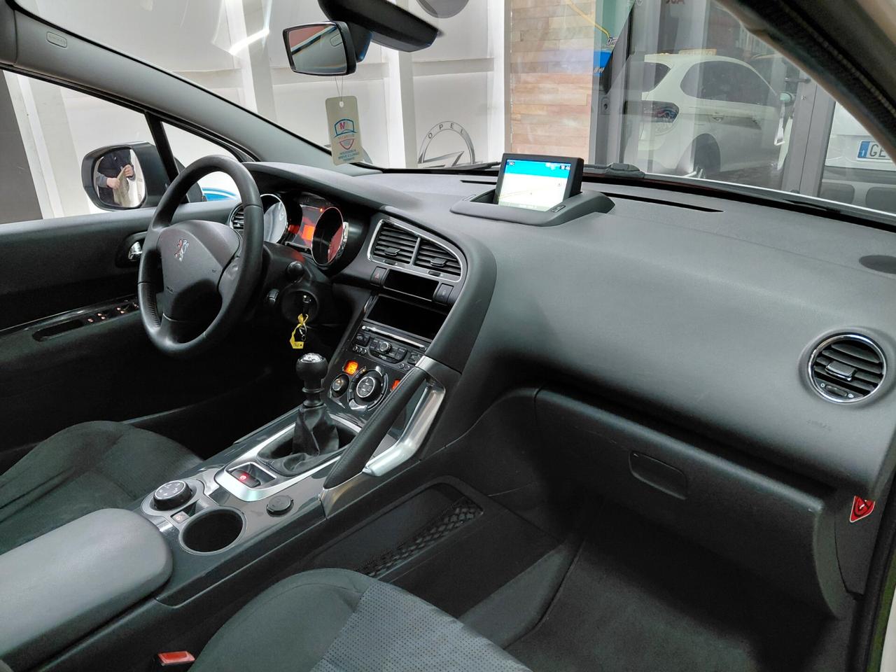 Peugeot 3008 1.6 HDi 115CV anno 2013