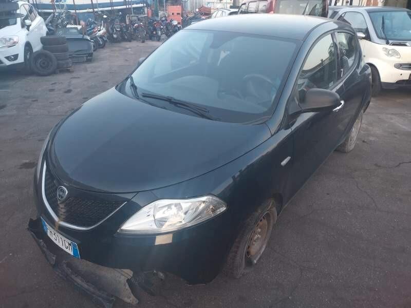 Lancia Ypsilon 1.3 MJT 16V 95 CV 5 porte S&S Silver