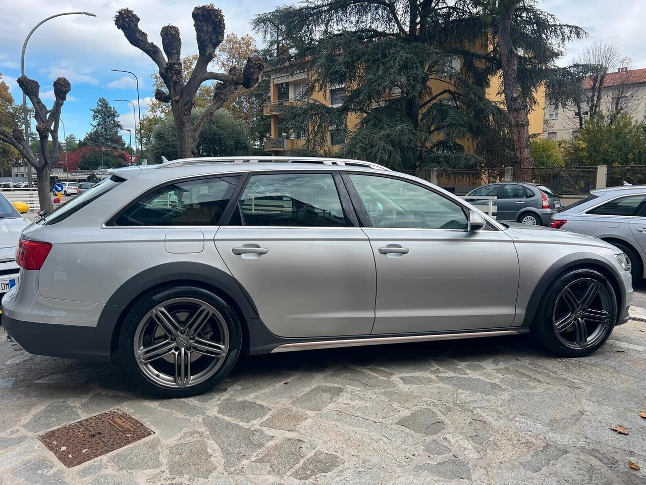 AUDI A6 ALLROAD 3.0 TDI 245cv S-TRONIC BUSINESS PLUS