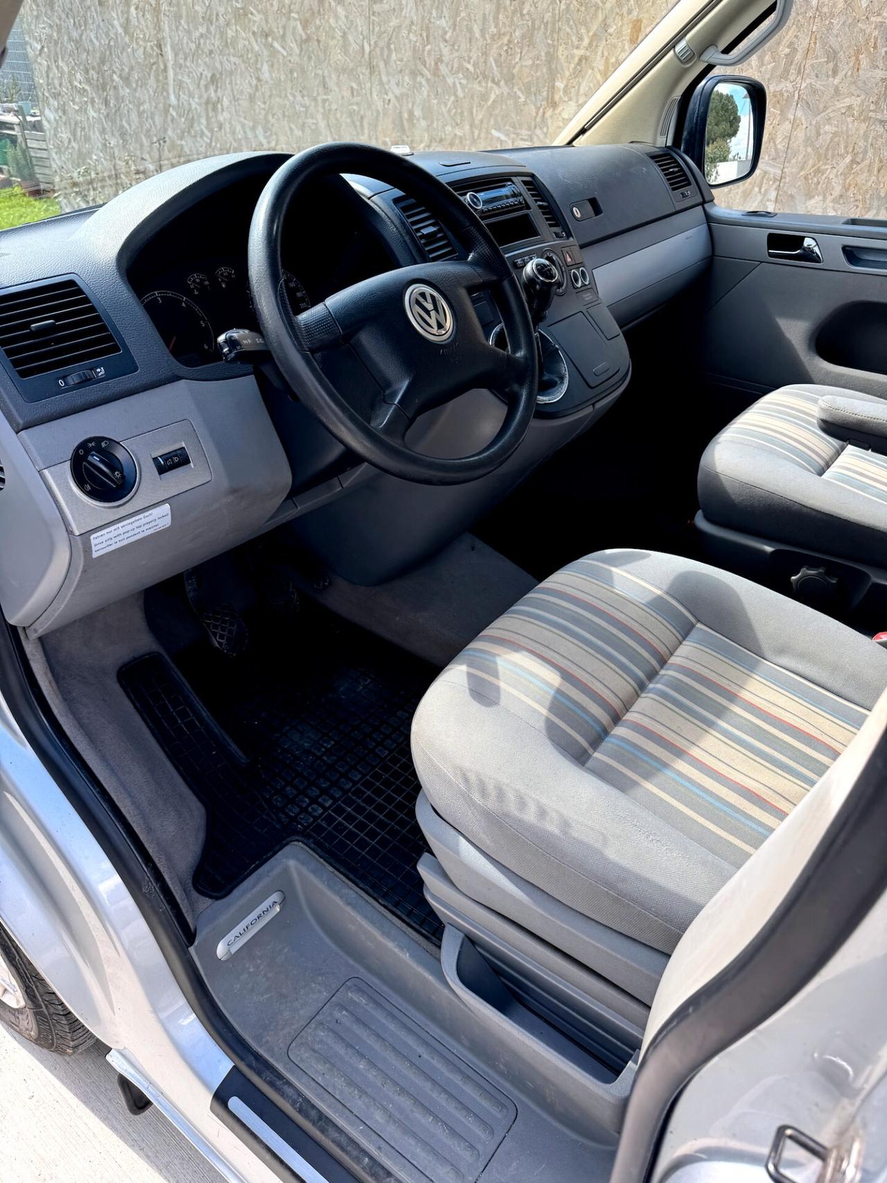 Volkswagen T5 California 2.5tdi 130cv