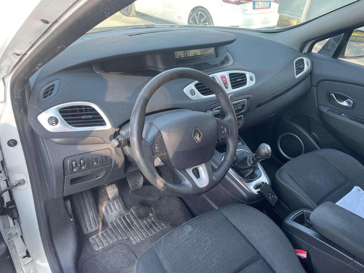 Renault Scenic Scénic 1.9 dCi 130CV Luxe