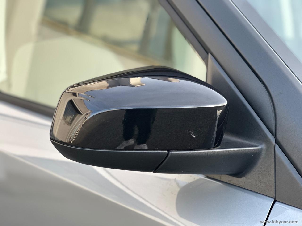 FORD Tourneo Courier 1.0 EcoBoost Titanium