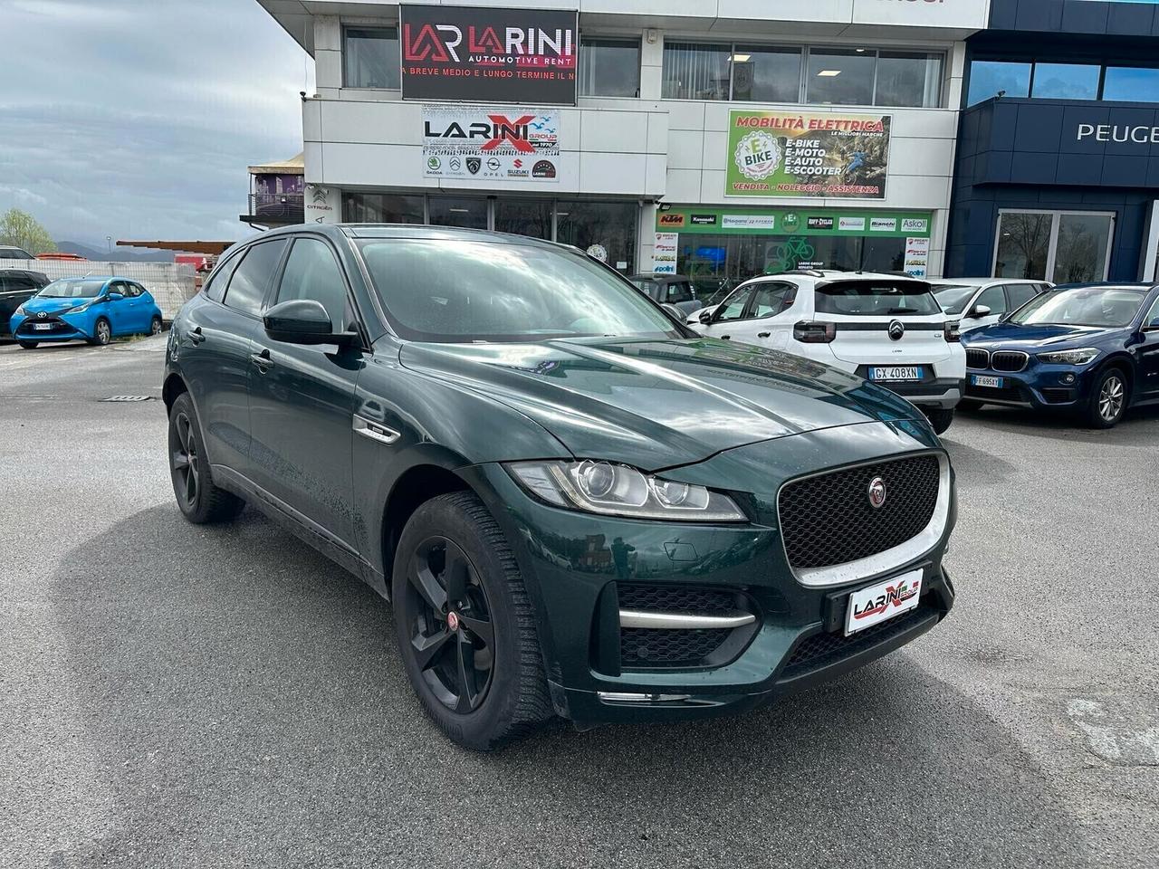 Jaguar F-Pace 2.0 D 180 CV AWD aut. R-Sport perfetta !!! Performante e parsimoniosa