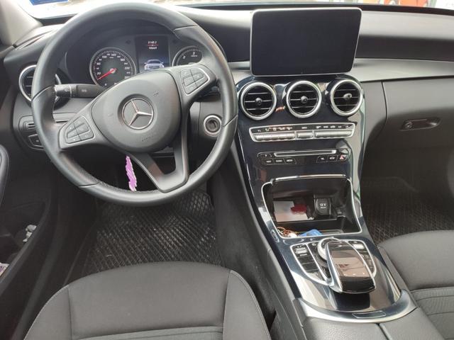 MERCEDES-BENZ C 220 AVANGARDE