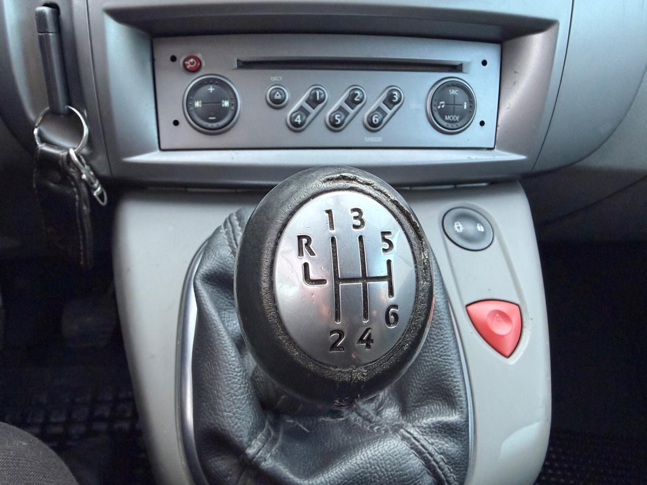 Renault Scénic 1.6 benzina euro4 spaziosa neopatentati