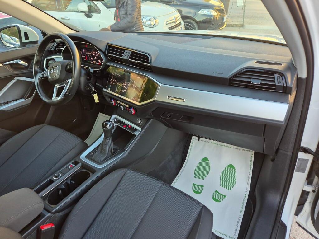 Audi Q3 2.0 TDI 150CV S-tronic BUSINESS