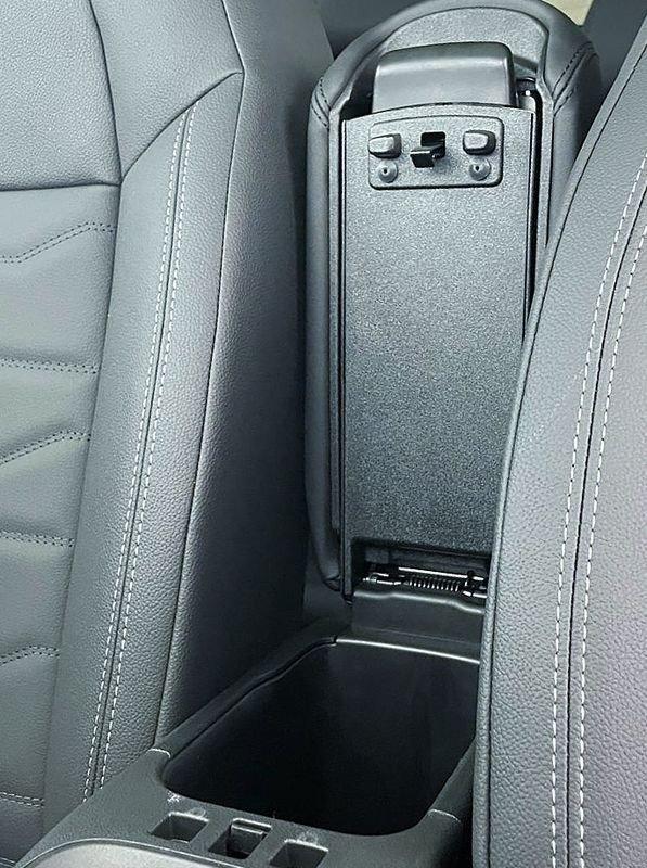 Jeep Avenger 1.2 Turbo 110 CV MHEV Summit