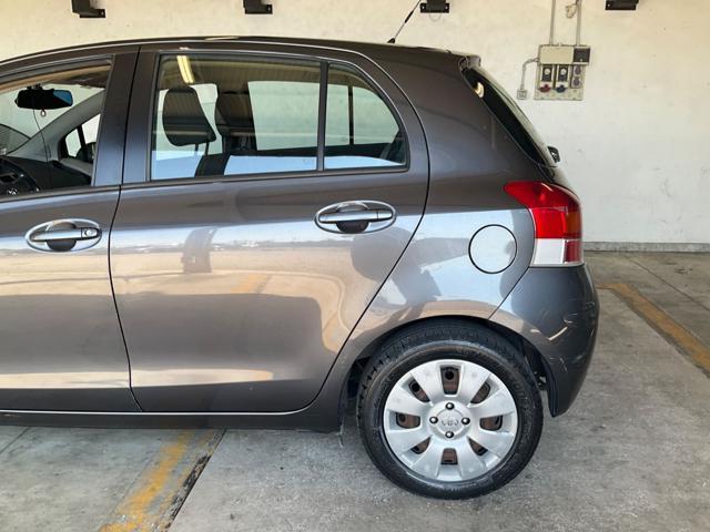 TOYOTA Yaris 1.0 5 porte