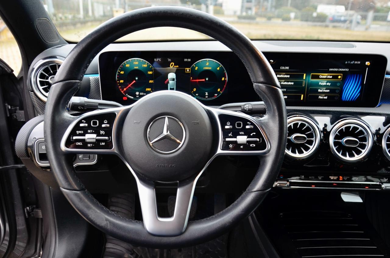 MERCEDES-BENZ A 180d SPORT 116cv AUTO, UFF ITALIANA, SERVICE CON FATTURE, EURO 6D, FARI LED, NAVI, RETROCAMERA, APPLE ANDROID, LUCI 64 COLORI, PERMUTE