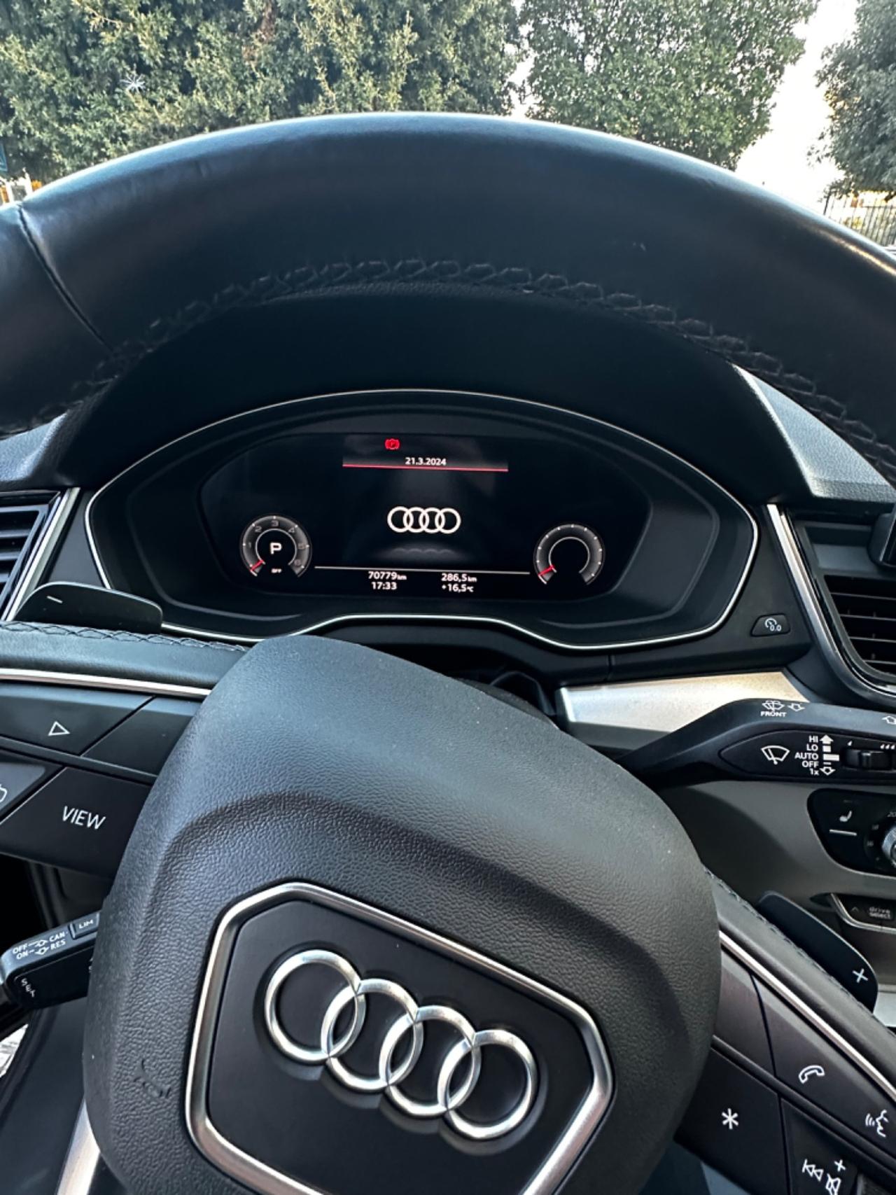 Audi Q5 40 TDI quattro Navi Tetto apribile Uni Pro