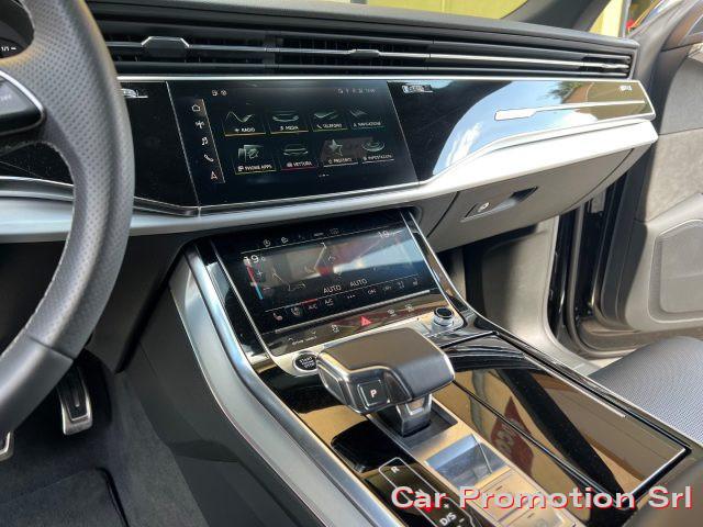 AUDI Q8 3.0 TDI quattro tiptronic S-line