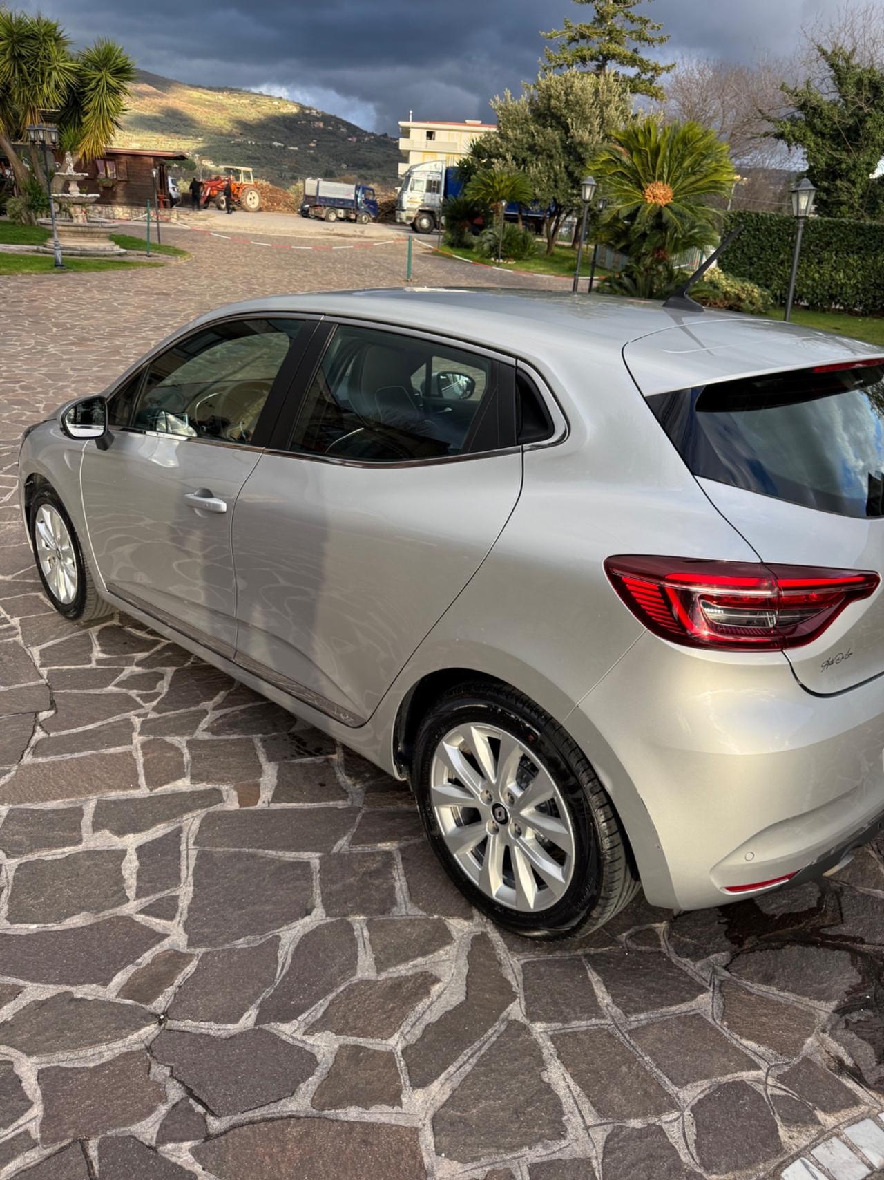 Renault Clio TCe 100 CV GPL 5 porte Intens full full optional