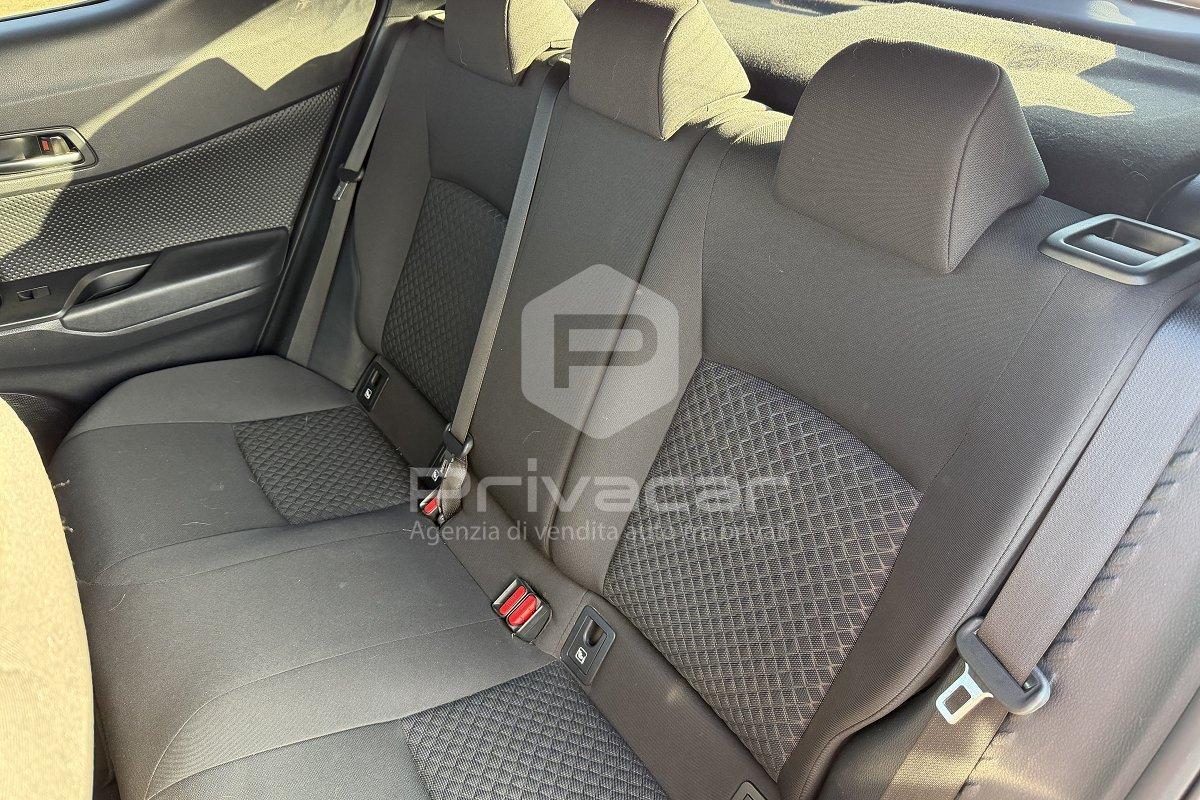 TOYOTA C-HR 2.0 Hybrid E-CVT Trend