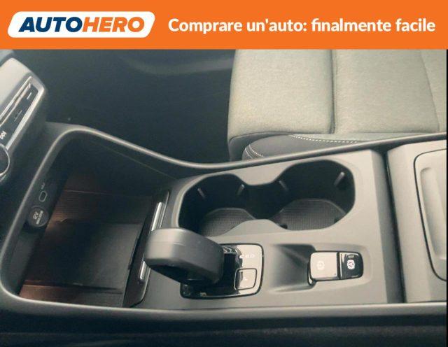 VOLVO XC40 B3 automatico Core