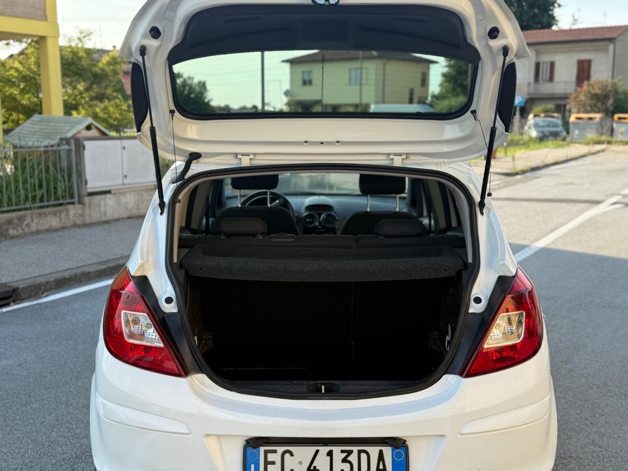 Opel Corsa 1.2 5 porte Edition