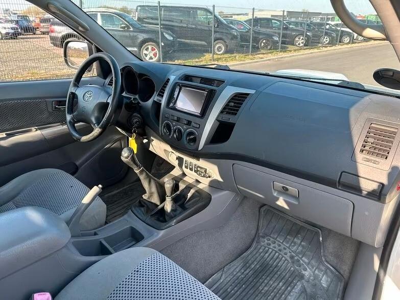 Toyota Hilux 2.5 D-4D 4WD 2p. Extra Cab DLX