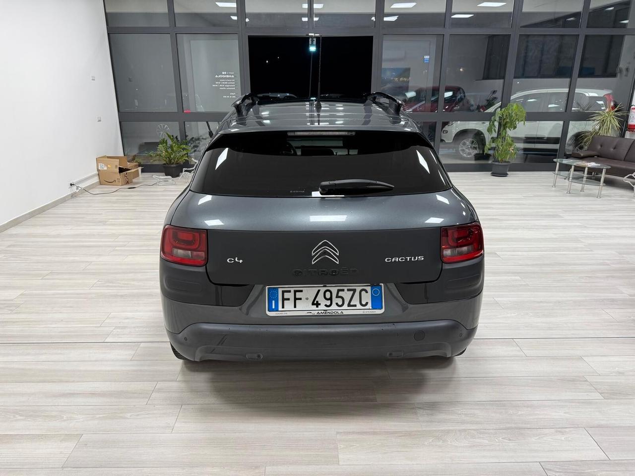 Citroen C4 Cactus Shine 82 cv