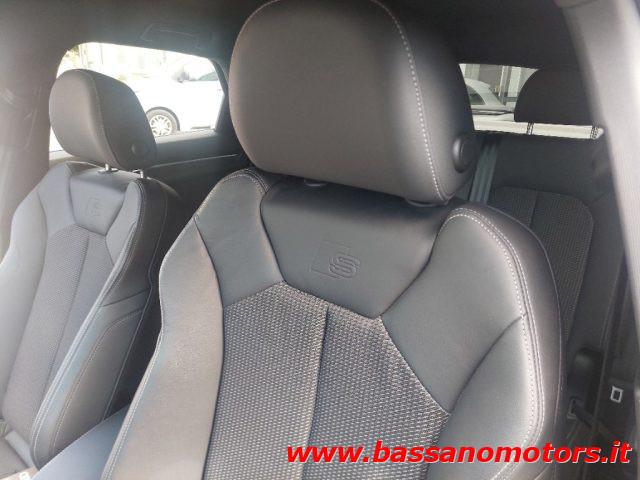 AUDI Q3 SPB 35 TFSI S tronic S line edition Identity Black