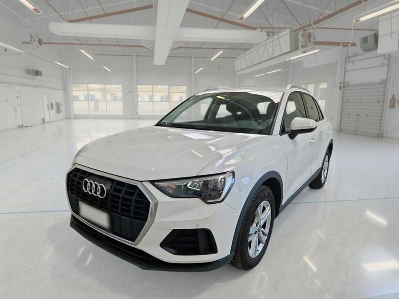 AUDI Q3 35 TDI S tronic Business