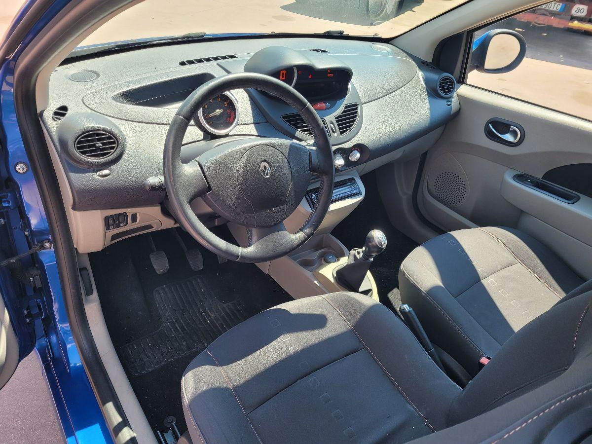 RENAULT - Twingo - 1.2 8V Dynamique