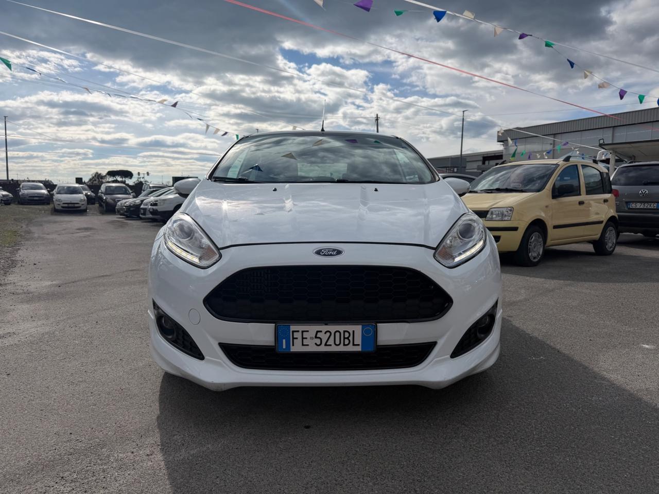 Ford Fiesta 1.5 TDCi 75CV 5 porte ST-Line