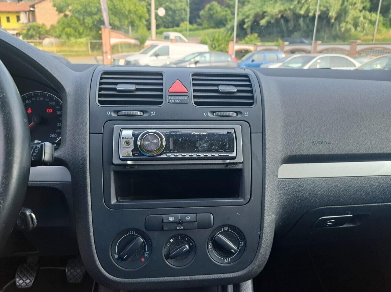 Volkswagen Golf 1.9 5p. / 105CV / OK NEOPATENTATI