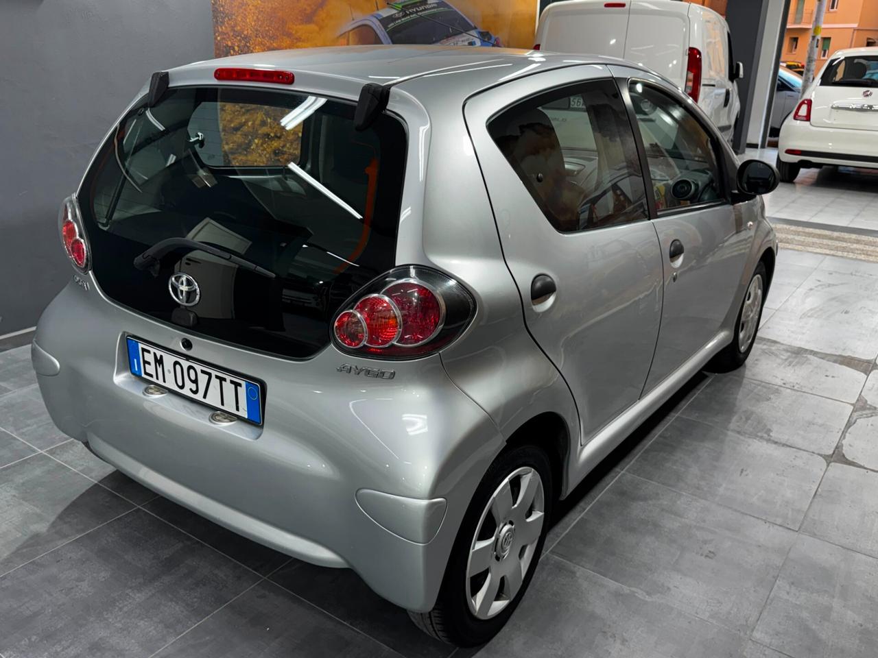 Toyota Aygo 1.0 68CV 5 porte Active 53596 KM