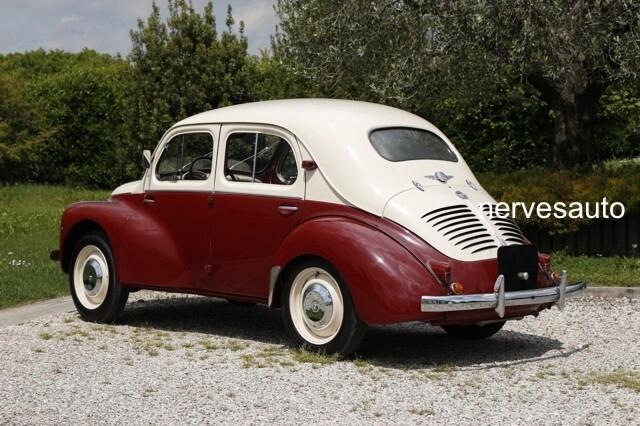 Renault 4CV R1062 Sport
