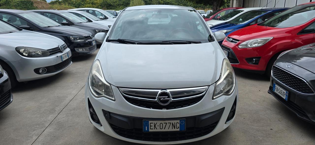 Opel Corsa 1.2 85CV 3 gas va. Sempre ok patentati