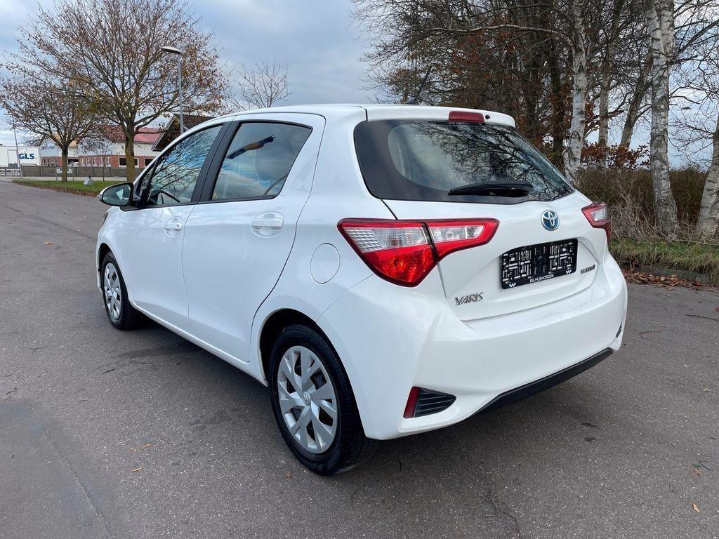 Toyota Yaris 1.5 Hybrid 5 porte Active - Nessun vincolo -