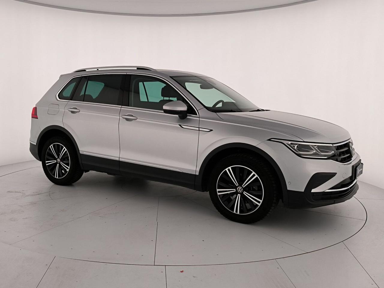 Volkswagen Tiguan 2.0 tdi life 150cv dsg