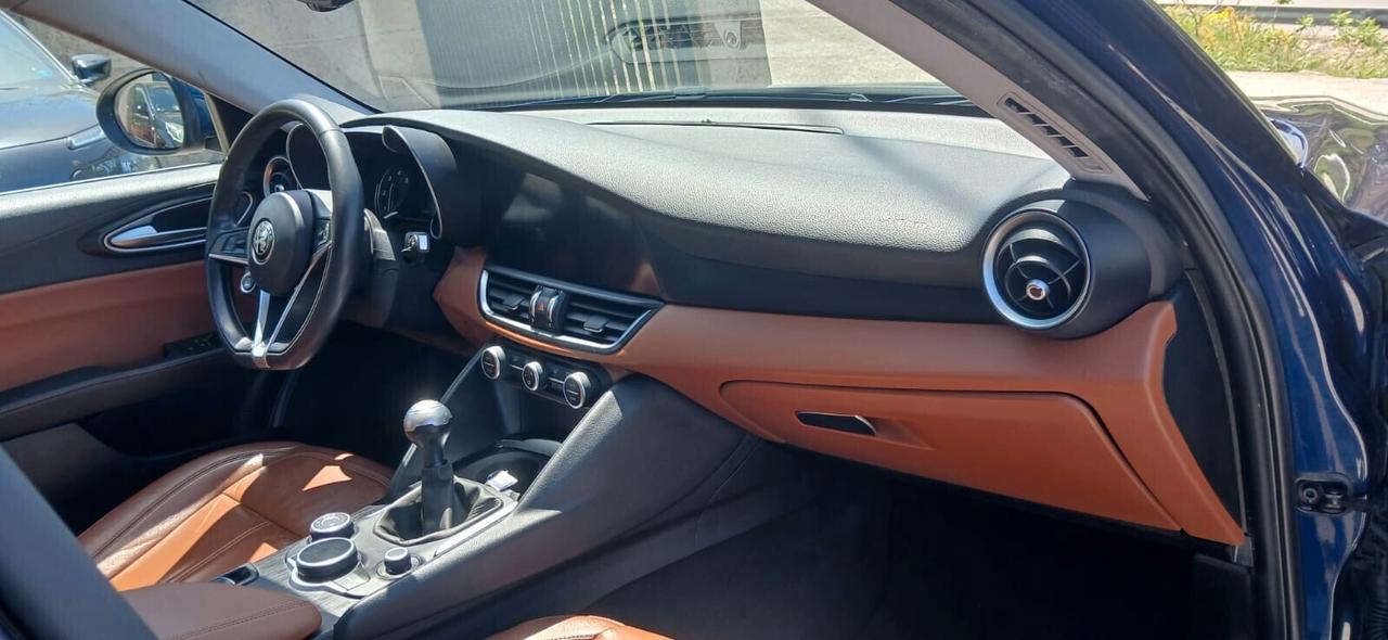 Alfa Romeo Giulia 2.2 Tdi 150 CV Super - 2017