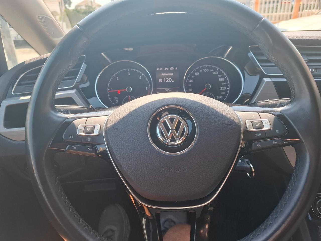 Volkswagen Touran 2.0 TDI 115 CV DSG 7 POSTI!