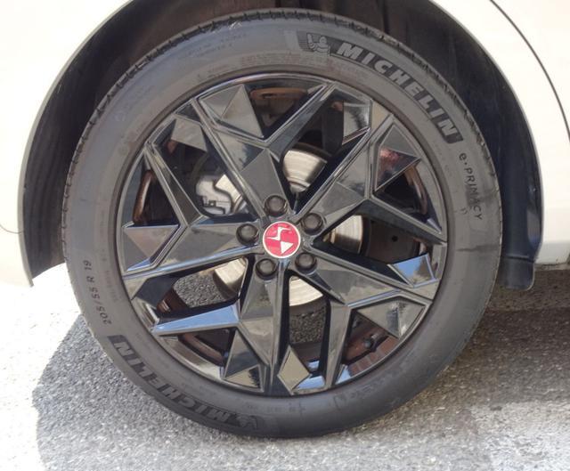 DS AUTOMOBILES DS 4 BlueHDi 130 aut. Performance Line